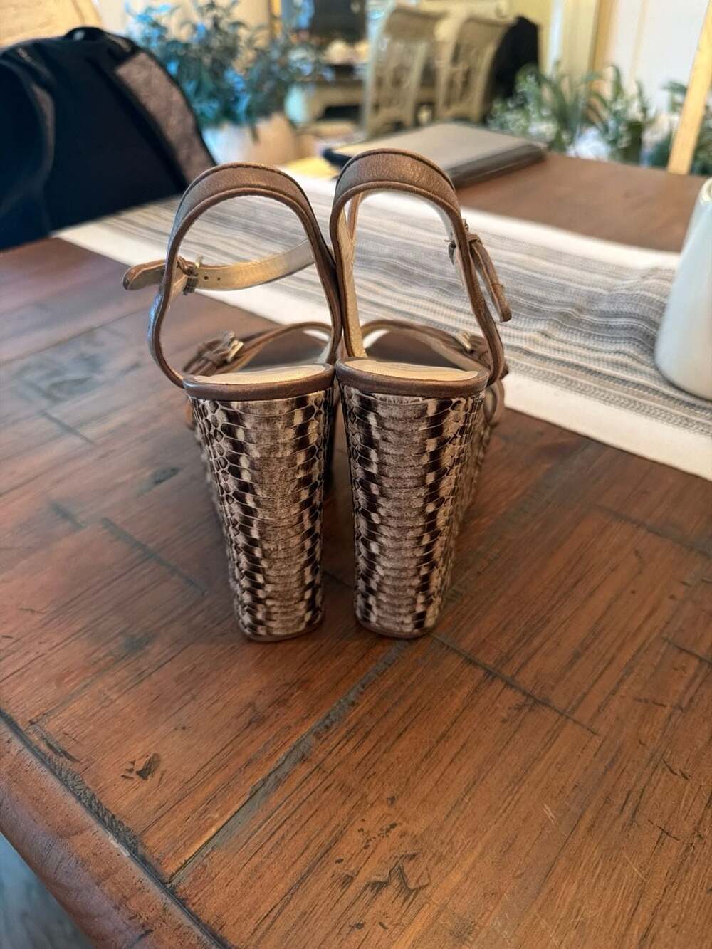 Kors Michael Kors Snakeskin Embossed Buckle Platform Wedge Sandals Size 7M - Picture 4 of 5